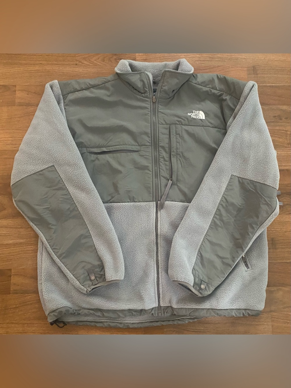 The North Face Men's Two-Tone Light Gray Fleece Jacket